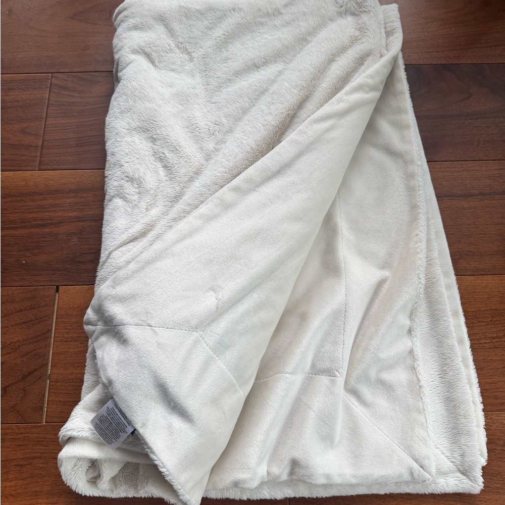 Soft White Plush Throw Blanket
